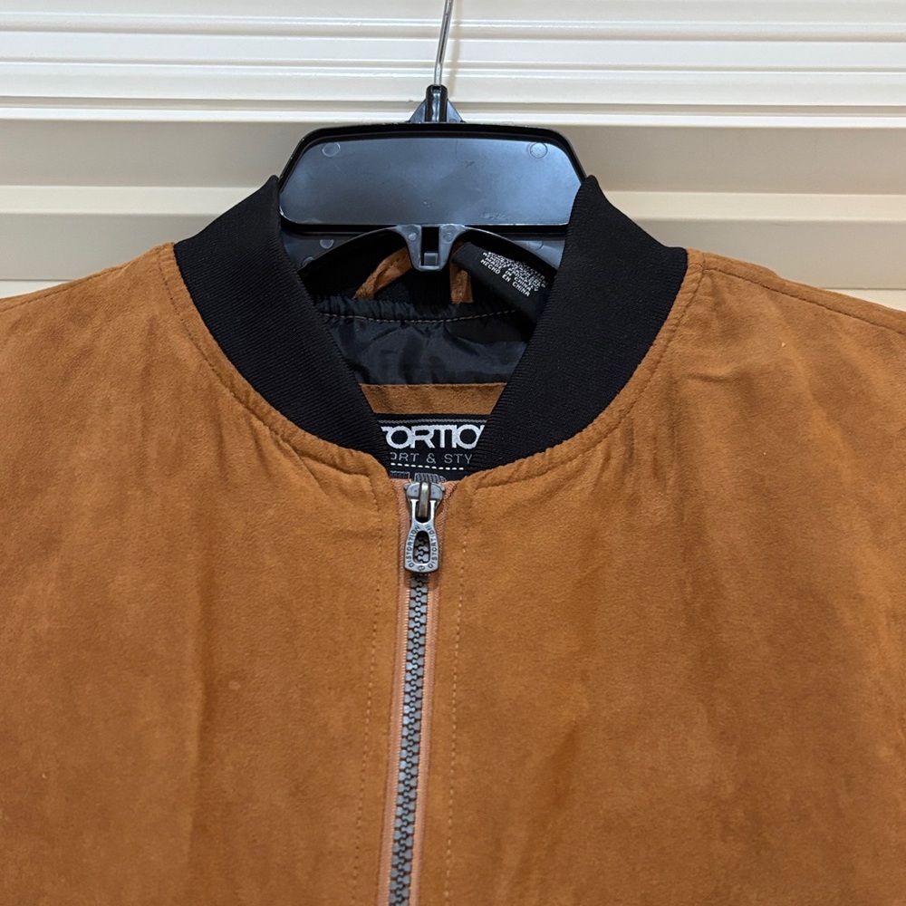 NWOT Men's Faux Suede Lightweight Bomber Jacket Size M - Picture 2 of 10